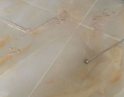 杭州市瓷砖空鼓维修公司分享粘合剂选择不当在瓷砖铺贴过程中可能导致以下问题